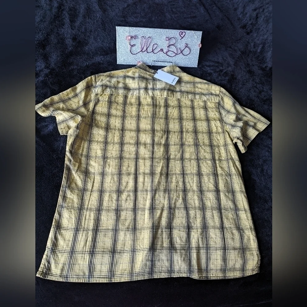Mens Short Sleeve Button Down L